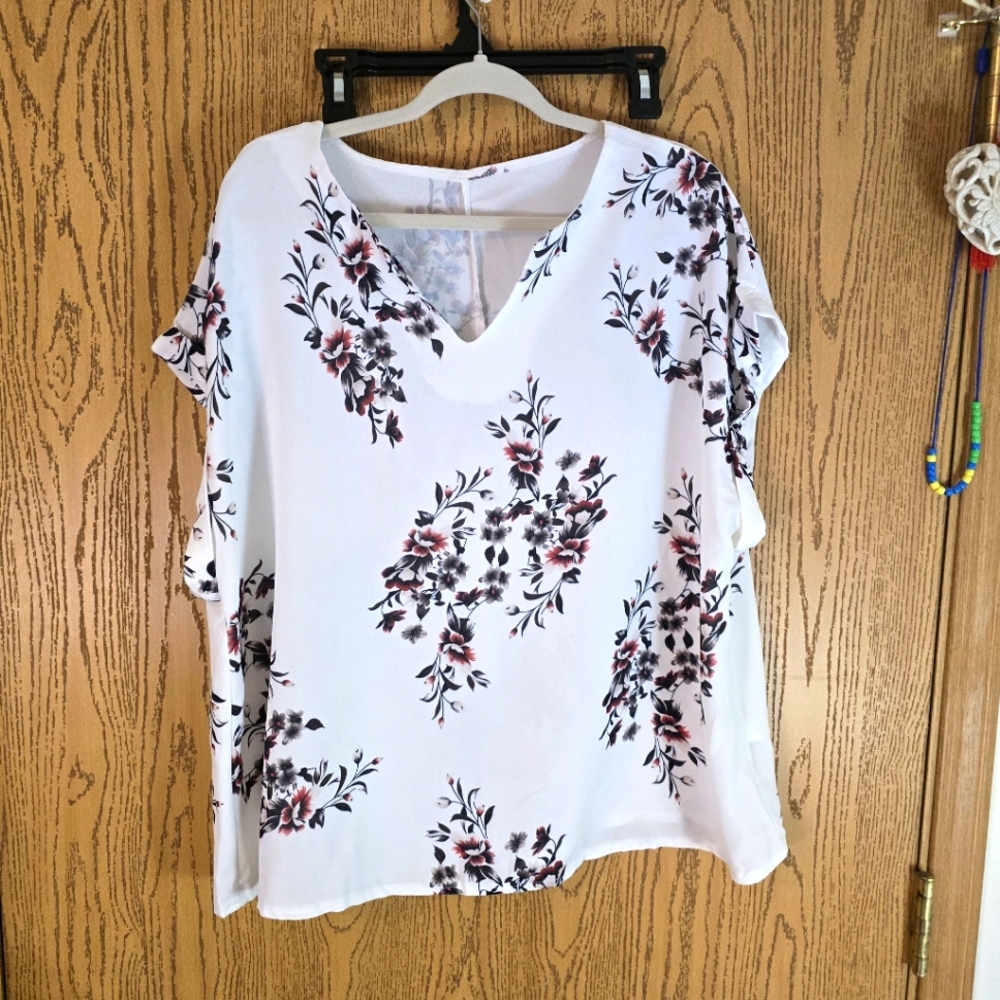 Shein Floral Blouse 2XL